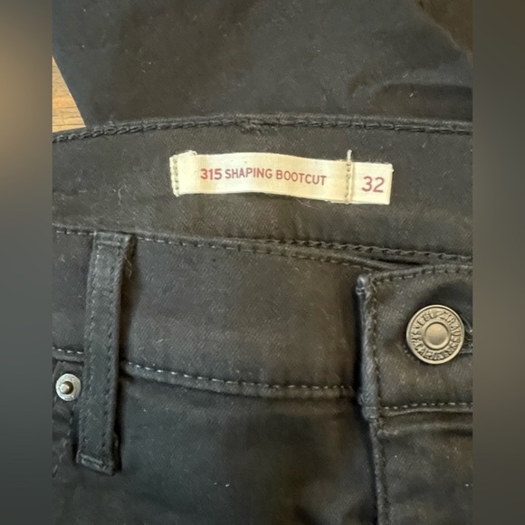 Levi’s Jeans | 315 Shaping Bootcut | Black 5 Pocket | Women’s 32 - Picture 5 of 5